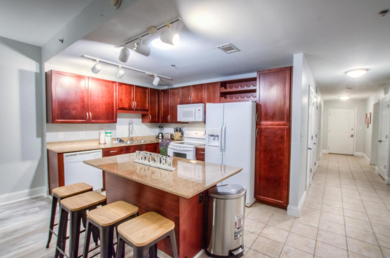 Brand New!Laketown Wharf 334! Beautiful 3 Bd, Great Amenities, And Great Location Panama City Beach Kültér fotó